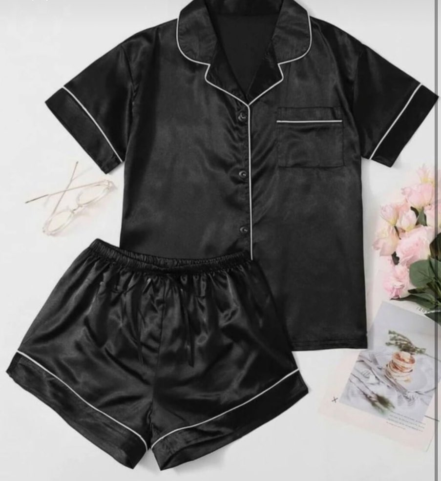 Siyah Renk İpek Saten Kısa Kollu Çocuk Pijama Takımı